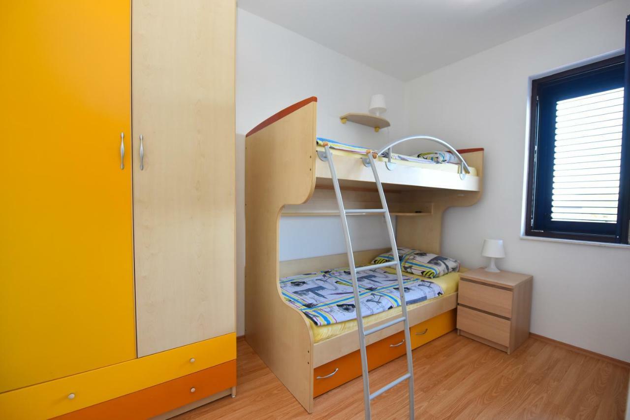 Apartments Enya نوفاليا المظهر الخارجي الصورة