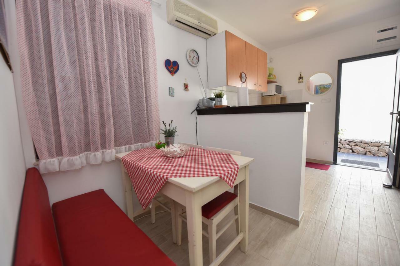 Apartments Enya نوفاليا المظهر الخارجي الصورة